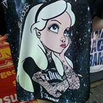 Profile Picture of Alice Moya-Campidelli (@carte_vermeil) on Instagram