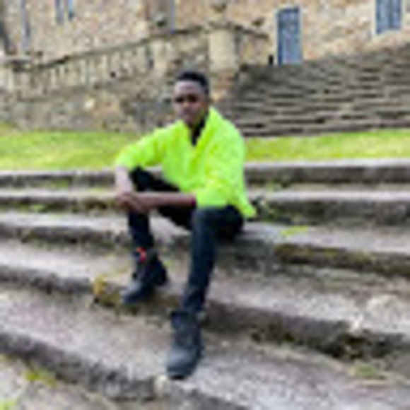 Profile Picture of Sesay Mohamed deen (@mdeensesay88) on Poshmark