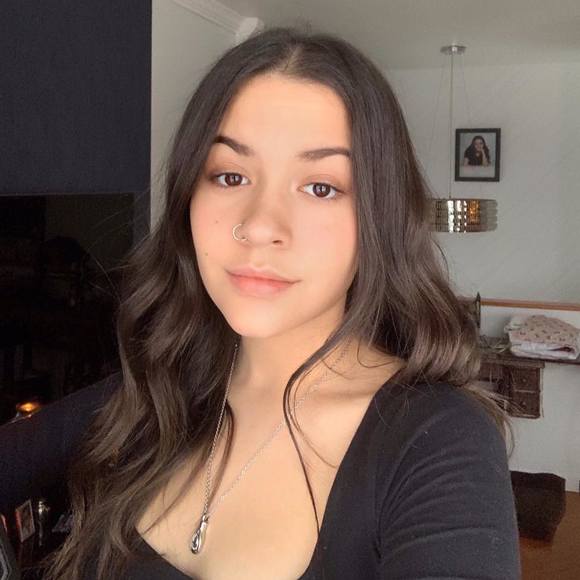 Profile Picture of Sue-ellen Pagé-gaudreault (@sueellen2004) on Poshmark