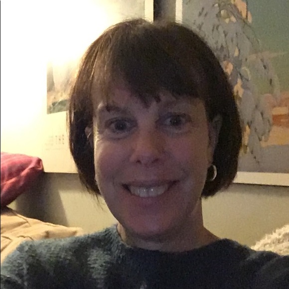 Profile Picture of Ali Meuse (@alimeuse29) on Poshmark