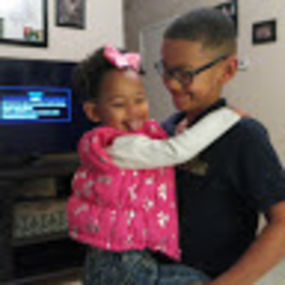 Profile Picture of Jaclyn Walker (@jaclynwalker773) on Poshmark