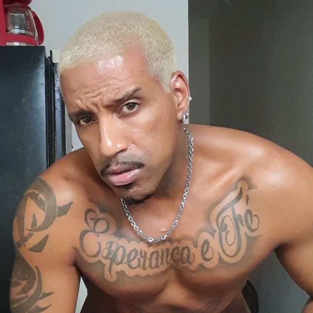 Profile Picture of 𝕃𝕌𝕀ℤ𝔹𝔼ℕ𝕋𝕆𝟚𝟛 (@luizalbertobento1) on Tiktok