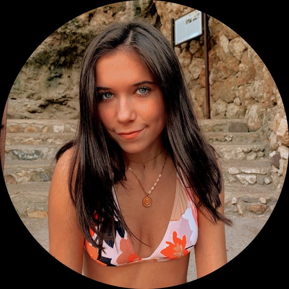 Profile Picture of Isabel Trinkaus (@itrinkaus) on Poshmark