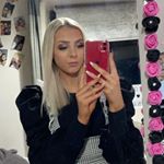 Profile Picture of Lily Wilson Roberts (@lilywilsonroberts) on Instagram
