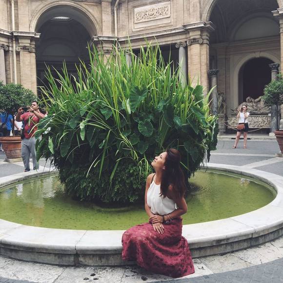 Profile Picture of Mel Kaiwi (@mellazie) on Poshmark