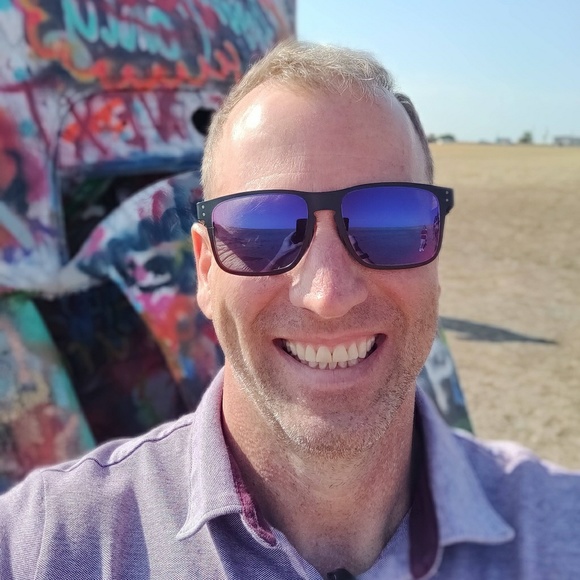 Profile Picture of Ron Webb (@rwtxtx) on Poshmark