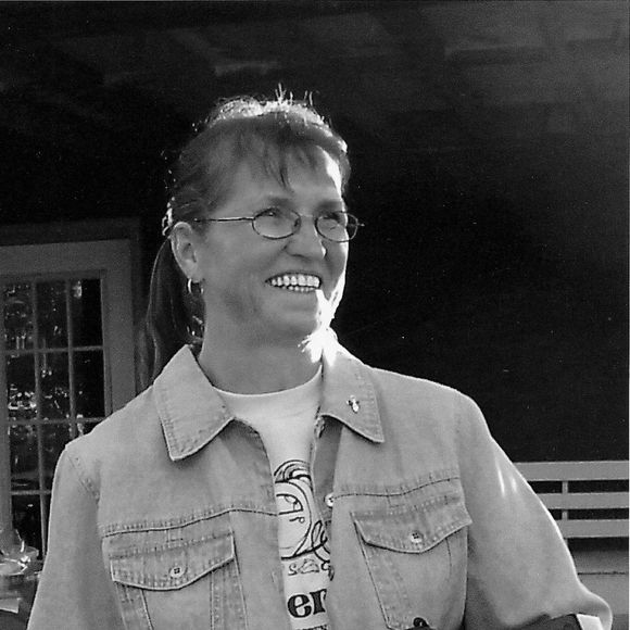 Betty Fiola - Poshmark Profile Picture of Betty Fiola (@bafiola) on Poshmark