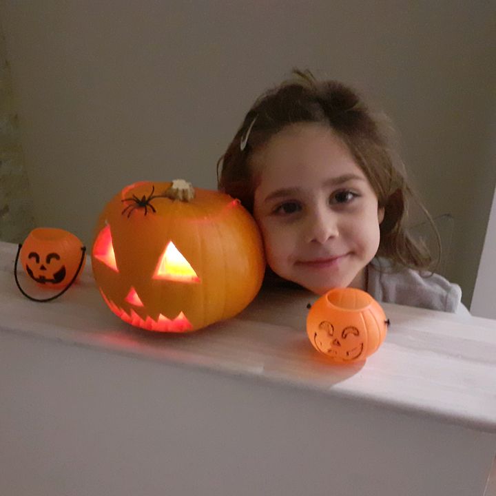 Profile Picture of claudia (@robertaarmetta) on Tiktok