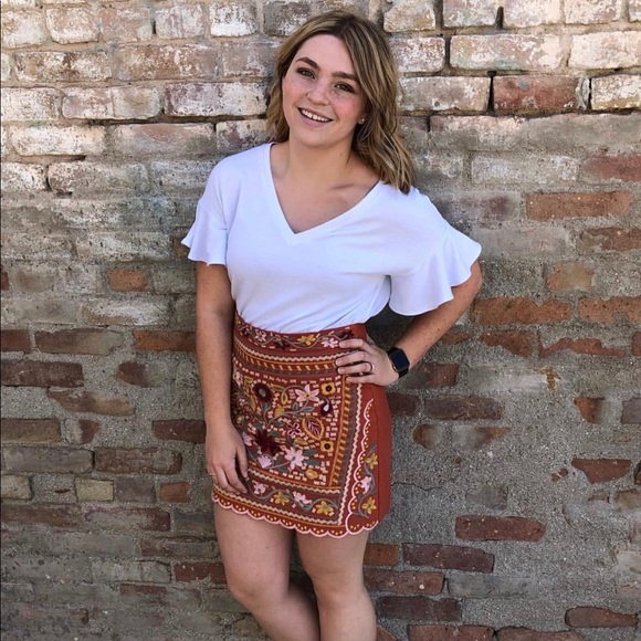 Profile Picture of Athena King (@kina5033) on Poshmark