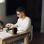 Profile Picture of Steven Loren (@invest_crypto_with_loren) on Instagram