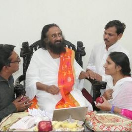 Profile Picture of Deepali Pandit (@DeepaliPandit3) on Twitter