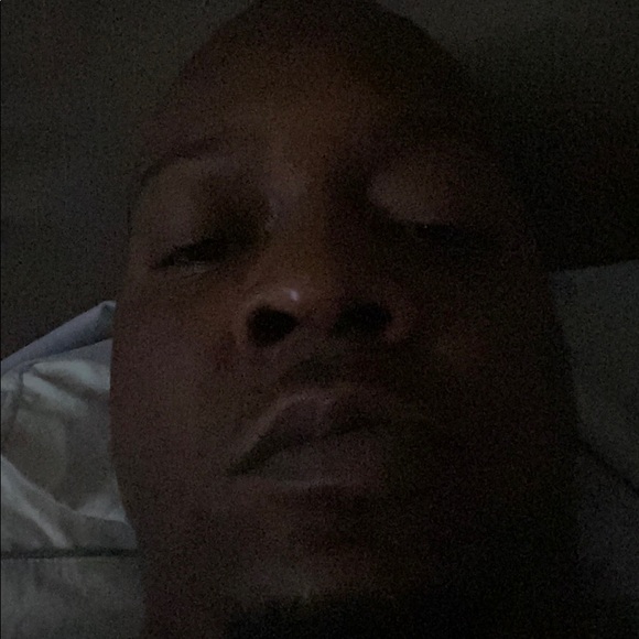 Profile Picture of David Bee (@david_bee) on Poshmark