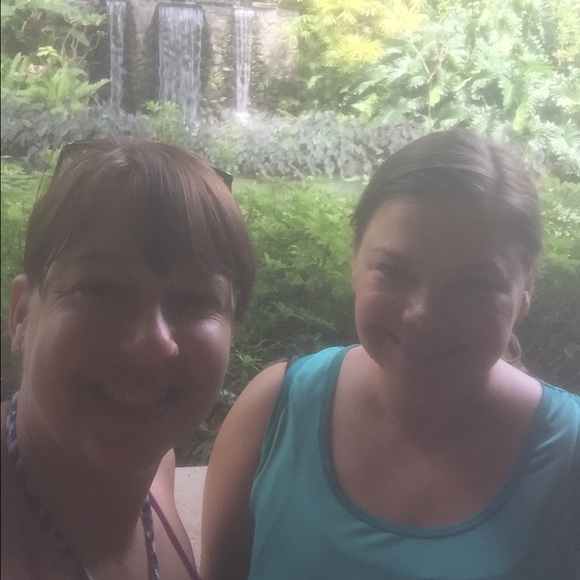 Profile Picture of Brandy Hammock (@bambimmock) on Poshmark