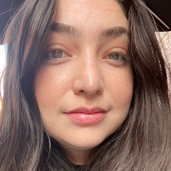 Profile Picture of Audrey Serrano (@awdreenicole) on Poshmark