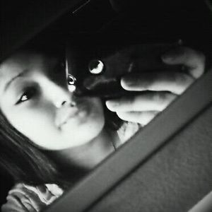 Profile Picture of Halle Rose (@hallerosegoggles) on Myspace
