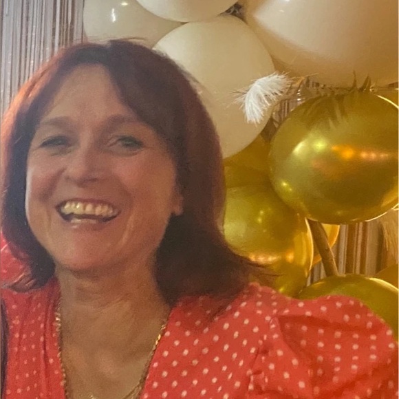 Profile Picture of Nancy Vogelsang (@noudskqfu464) on Poshmark