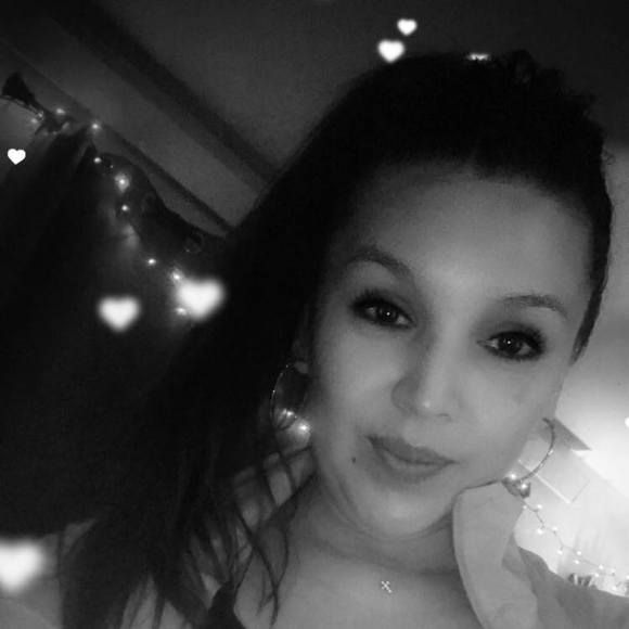 Profile Picture of Erica Connors (@ericaconnors) on Poshmark