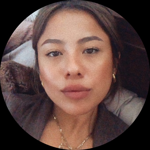 Dana Kobata - Poshmark Profile Picture of Dana Kobata (@danavko) on Poshmark