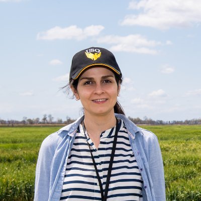Profile Picture of Niloofar (@niloofar232) on Twitter