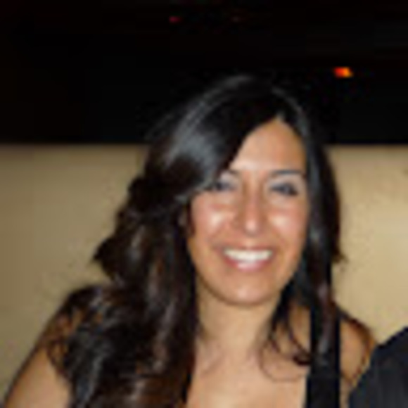 Profile Picture of Sanam Solati (@sanamsolati) on Poshmark