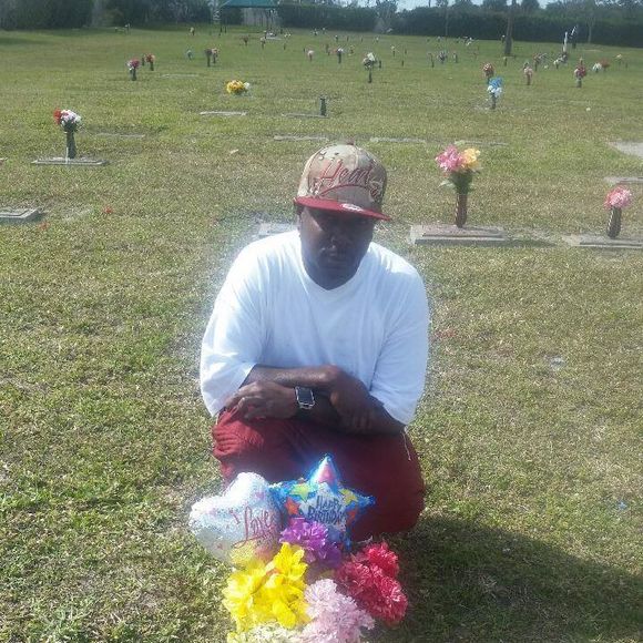 Profile Picture of Tim Huggins (@lildog561) on Poshmark