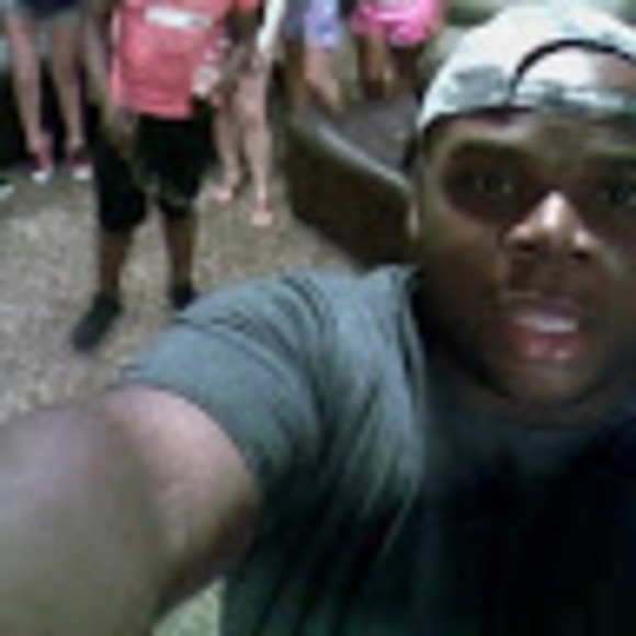Profile Picture of Silas David (@silas_david) on Poshmark