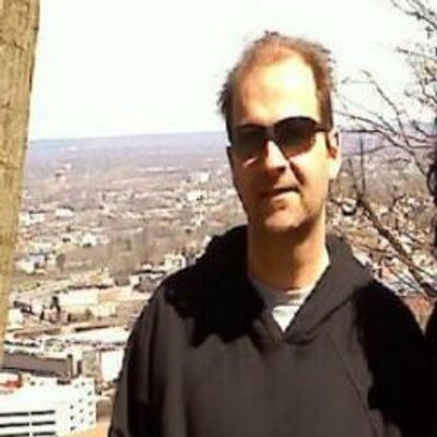 Profile Picture of Scott Ammon (@Simply18Bucks) on Twitter