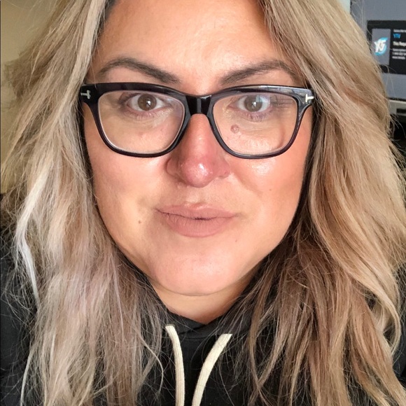 Brandy Roulette - Poshmark Profile Picture of Brandy Roulette (@blroulette82) on Poshmark