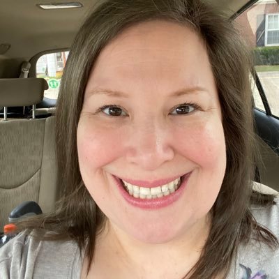 Profile Picture of Kim Heiser (@smileygirlkim) on Twitter