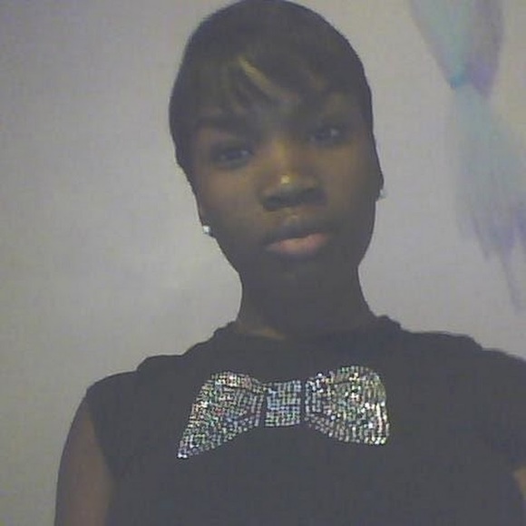Profile Picture of Moon Star (@cr3ativemind1) on Poshmark