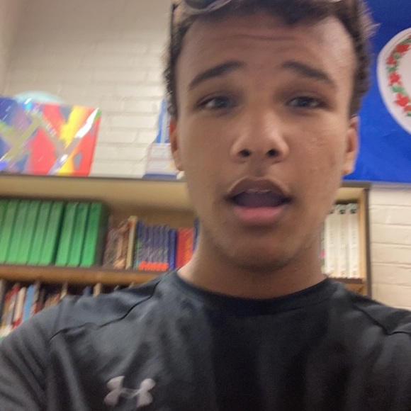 Profile Picture of Benjamin Roberts (@heluvben) on Poshmark