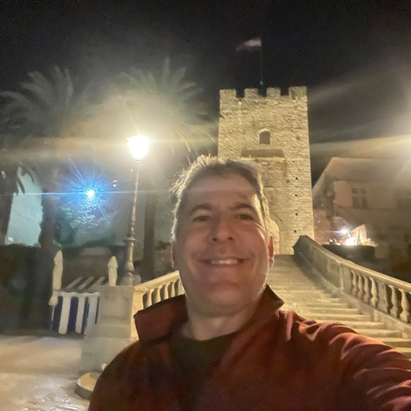 Profile Picture of David Hirshman (@dhirshm) on Poshmark