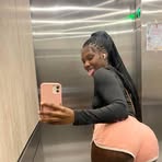 Profile Picture of Sofia Robinson (@Sofia-Robinson) on Facebook