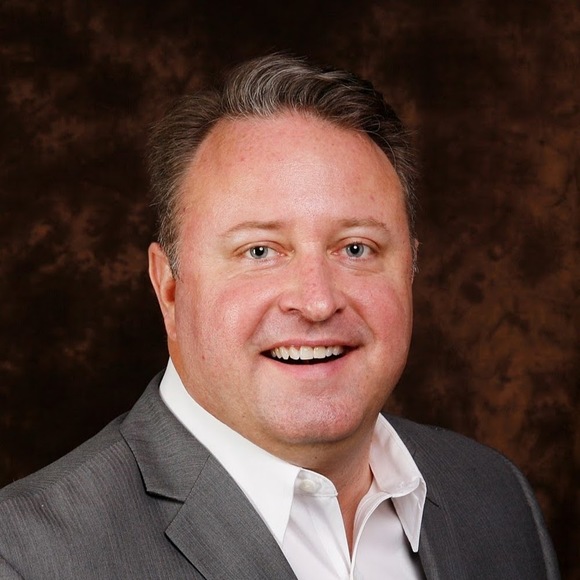 Profile Picture of Troy Brueckner (@troybrueckner) on Poshmark