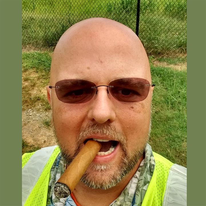 Profile Picture of Chad Burleson (@baldheadedgeek) on Tiktok