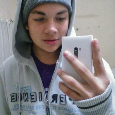 Profile Picture of Ivan Aguilera (@Ivanaguilera100) on Twitter