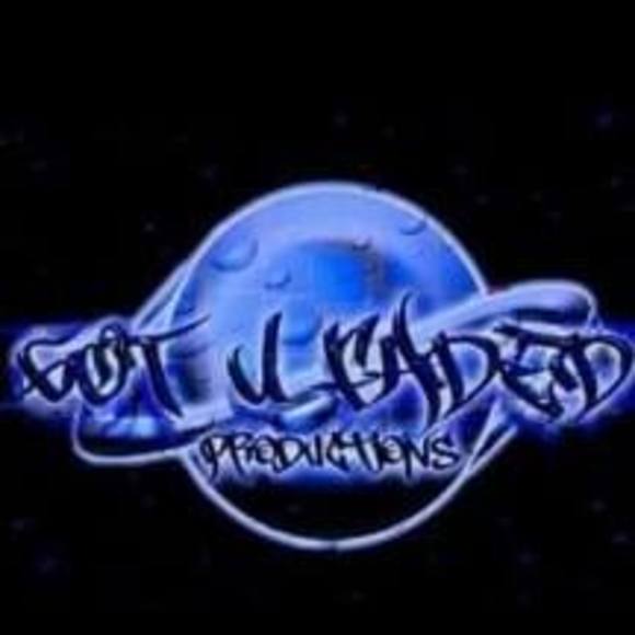 Profile Picture of Arturo Popolo (@majesty2394) on Poshmark