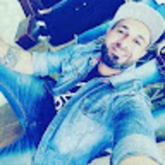 Profile Picture of Osama Mousa (@omousa403) on Poshmark