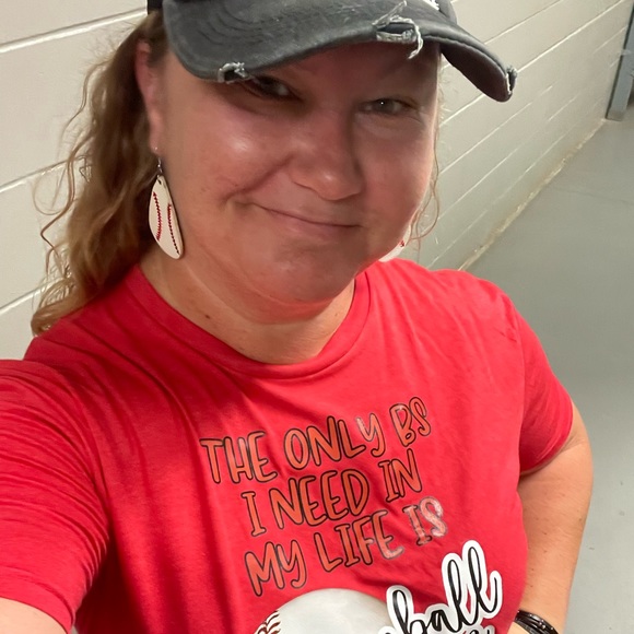 Profile Picture of Amanda Mcgraw (@amanda_mcgraw) on Poshmark