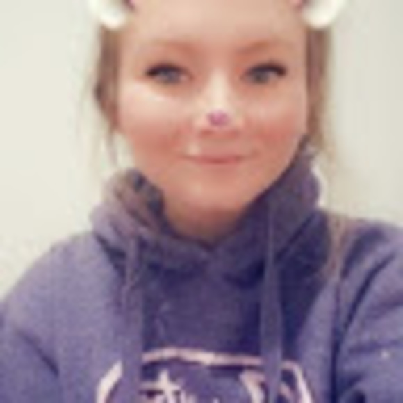 Profile Picture of Marie-lee Borris (@marieborris76) on Poshmark