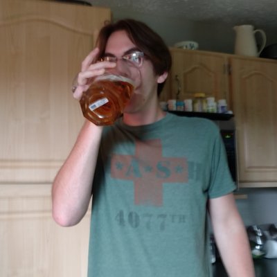 Profile Picture of Eric Thiele (@chefZaphod) on Twitter