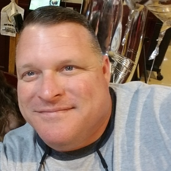 Profile Picture of Shane Downs (@flmedic911) on Poshmark