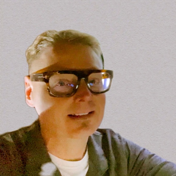 Profile Picture of Steven Lally (@slally636) on Poshmark