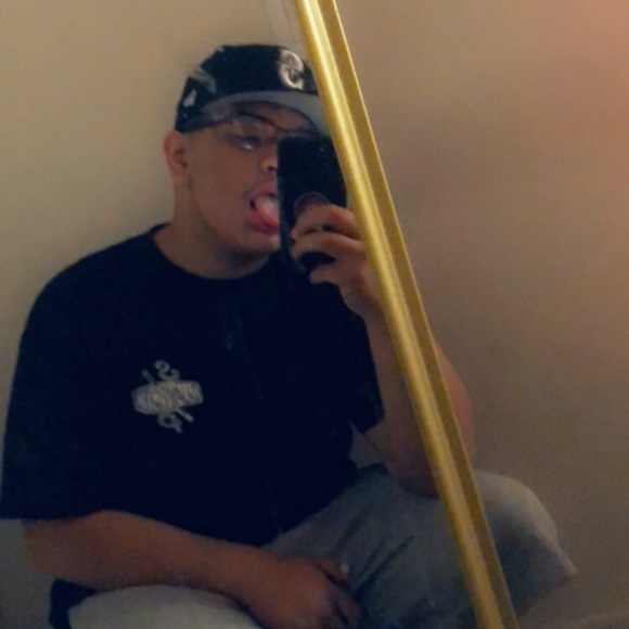 Profile Picture of Adam Olivares (@adam_olivares) on Poshmark