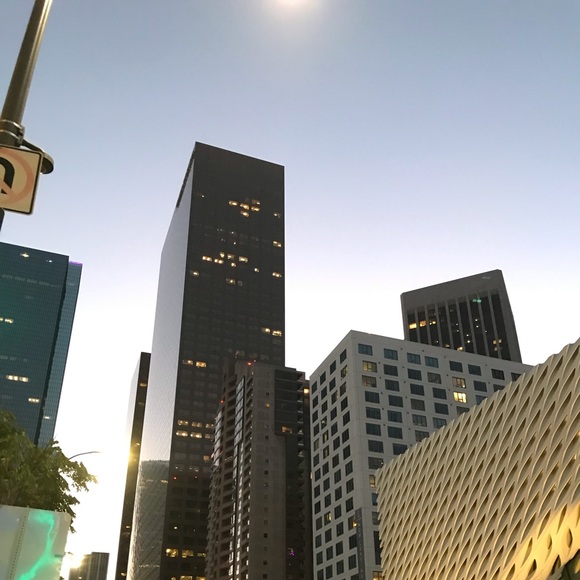 Profile Picture of Amelia Davis (@ameliatdavis) on Poshmark