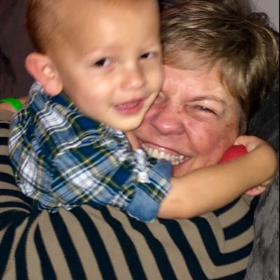 Profile Picture of Anne Hahn (@anneandrudy) on Twitter
