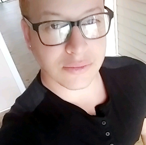 Profile Picture of G Lopez (@glopez0114) on Poshmark