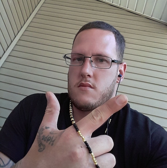 Profile Picture of Eric Plevka (@kinge360) on Poshmark