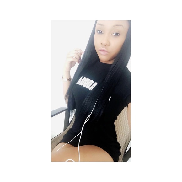 Scotia Gamble - Poshmark Profile Picture of Scotia Gamble (@scotianova) on Poshmark