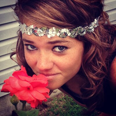 Profile Picture of Alyssa MIchelle (@Taylor_Hanks07) on Twitter